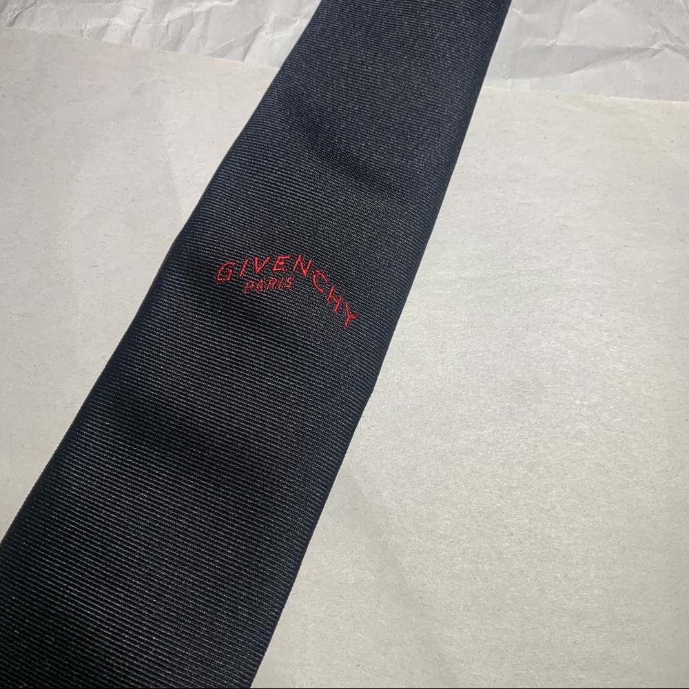 Givenchy tie - Picture 5 of 9